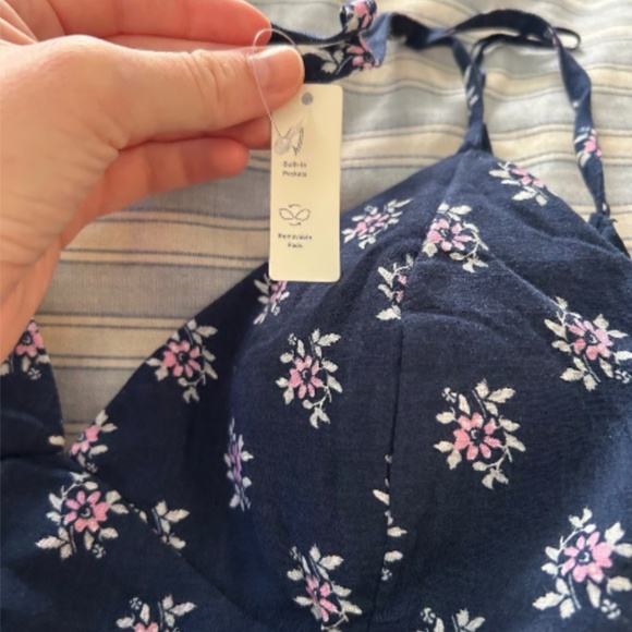 NWT SP Hollister Open Back Maxi Dress Navy Floral - Picture 7 of 7